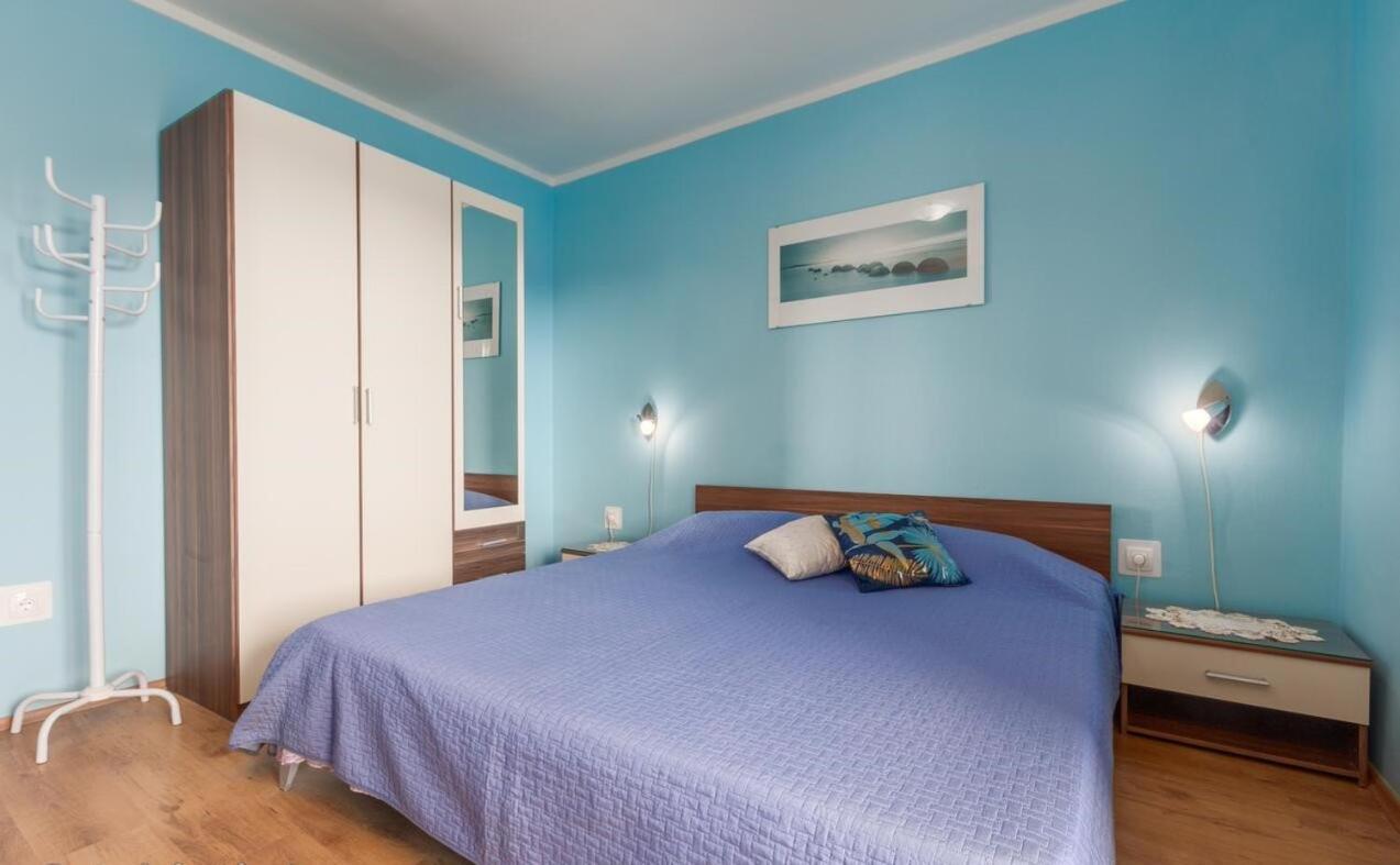 Spacious New App For 5 Persons, Close Beach&City Poreč Dış mekan fotoğraf
