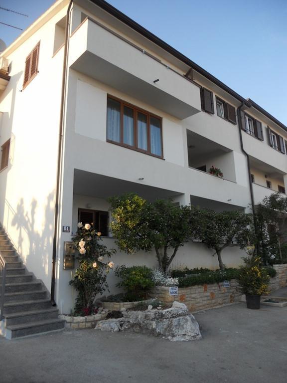 Spacious New App For 5 Persons, Close Beach&City Poreč Dış mekan fotoğraf
